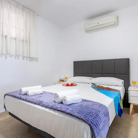 196 Parque Santiago 2, Big Terrace, Pool Side Apartament