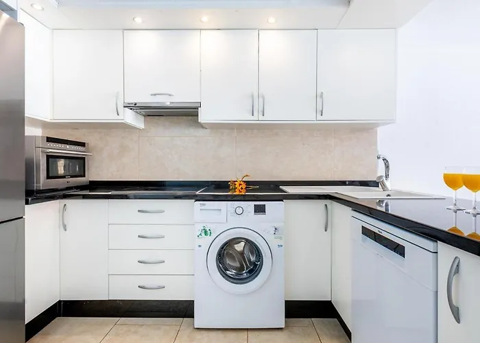 196 Parque Santiago 2, Big Terrace, Pool Side * Playa de las Américas