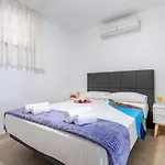 196 Parque Santiago 2, Big Terrace, Pool Side شقة